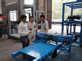 customer visited QT10-15 Block Making Machine